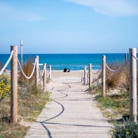 New Beside Sitges With Pool Beside Beach Vilanova i la Geltrú Eksteriør bilde