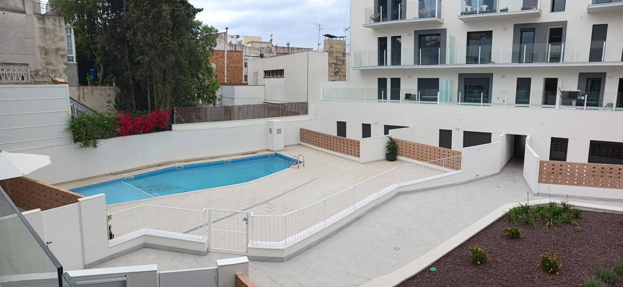New Beside Sitges With Pool Beside Beach Vilanova i la Geltrú Eksteriør bilde